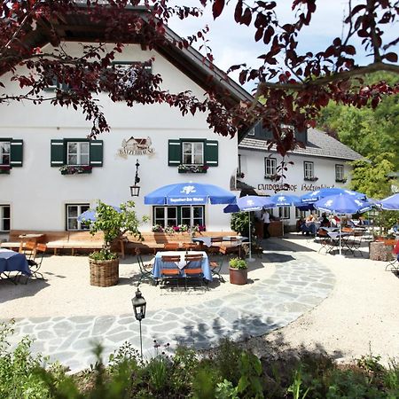 Landgasthof & Restaurant Batzenhaeusl Sankt Gilgen Esterno foto