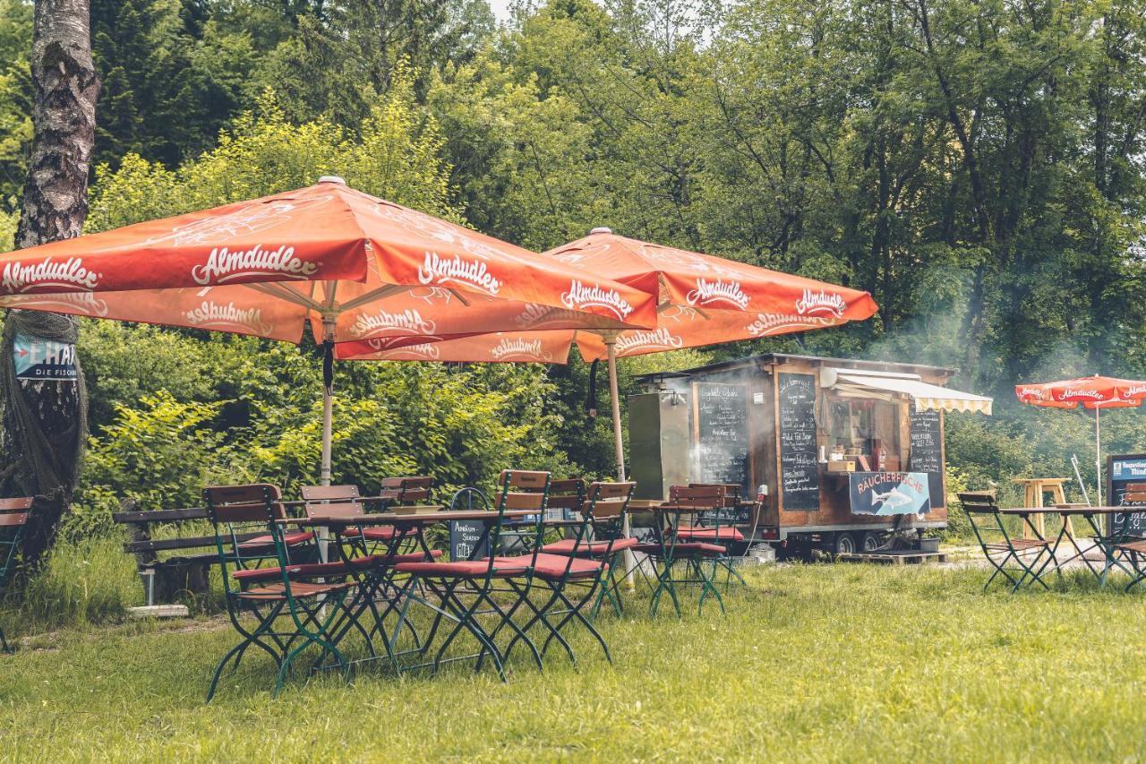 Landgasthof & Restaurant Batzenhaeusl Sankt Gilgen Esterno foto